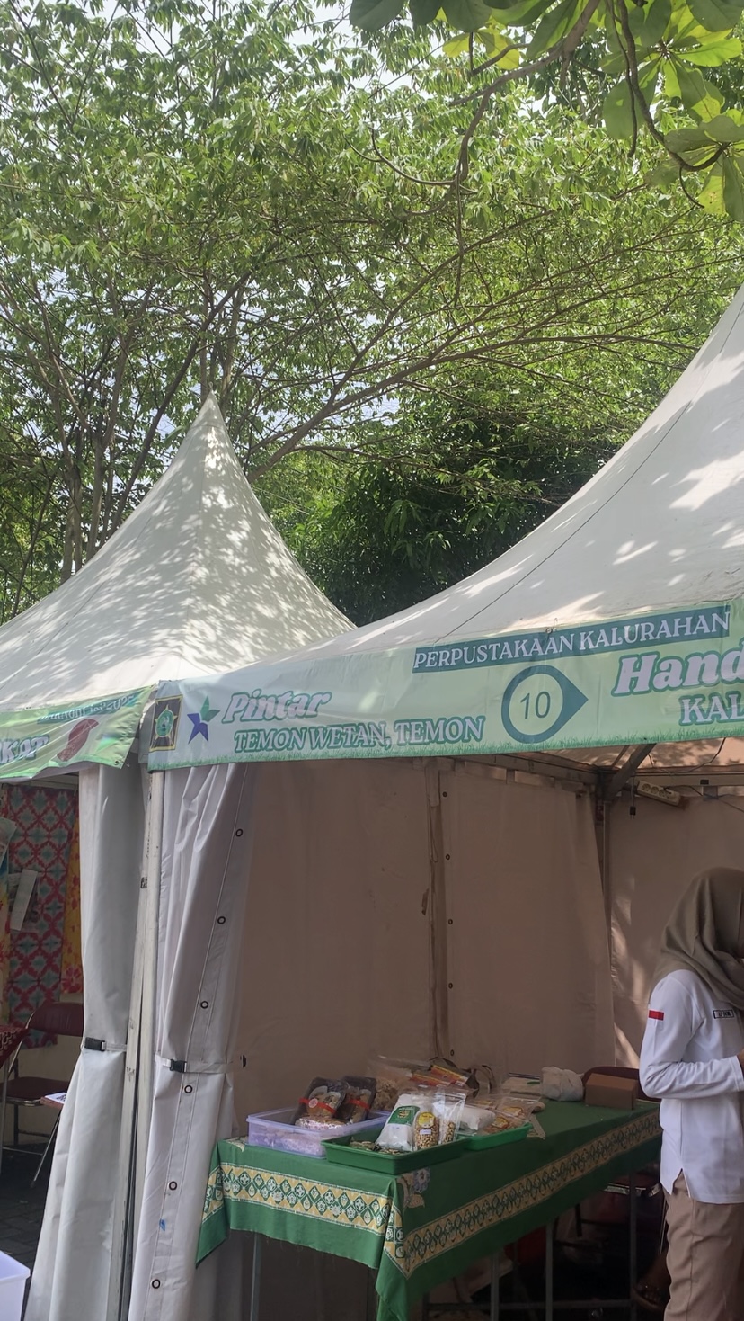 PAMERAN LITERASI, PERPUSTAKAAN PINTAR TEMON WETAN